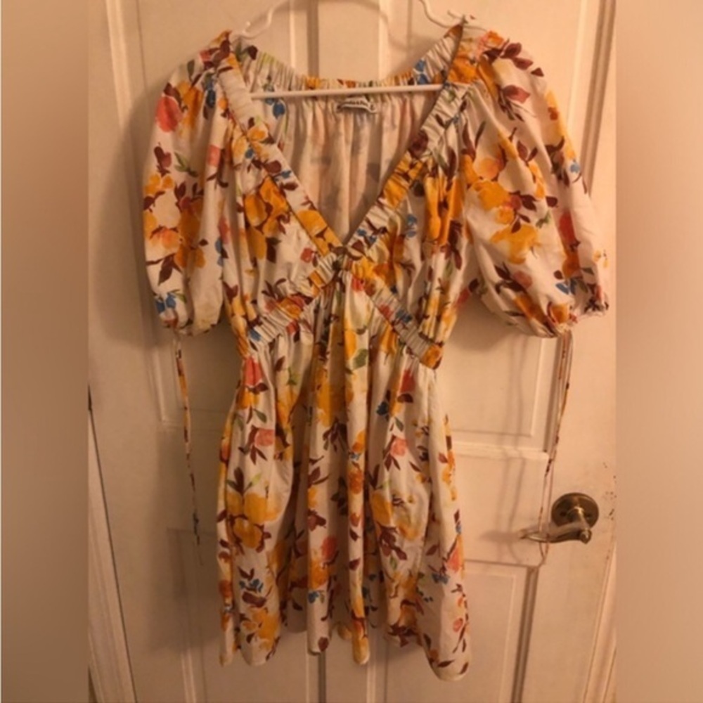 Abercrombie & Fitch Dress in Poplin Puff Sleeve Babydoll Mini